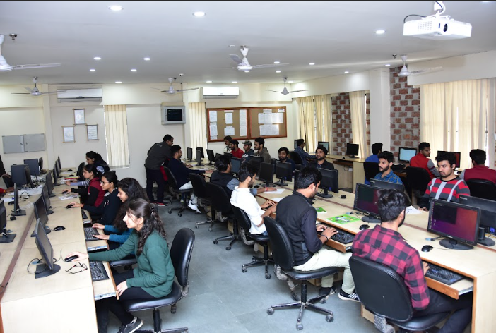 AKGEC Labs photo 2